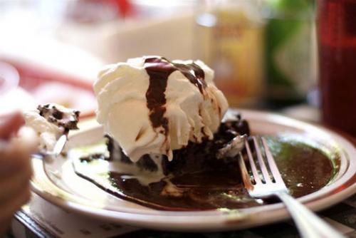 20 блюд в ресторанах США с огромным содержанием калорий