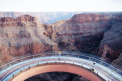 9 грандиозных скальных образований