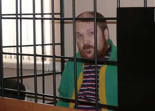 Богатые звезды, которые игнорируют и скрывают бедных родственников