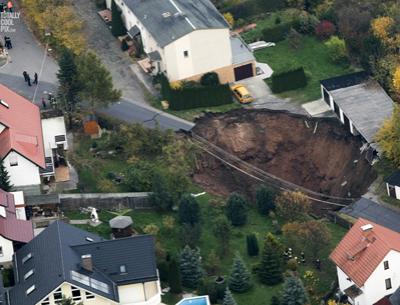 Самые впечатляющие провалы грунта нашей планеты