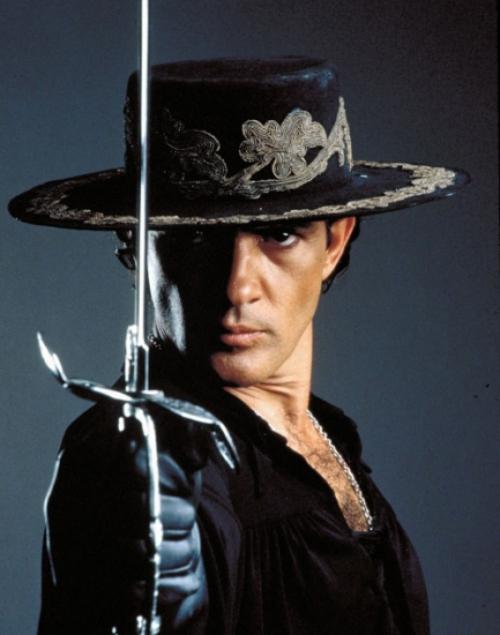 Самые знаменитые маски в истории кино и актеры, которые за ними скрывались