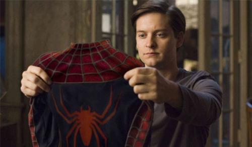 Самые знаменитые маски в истории кино и актеры, которые за ними скрывались