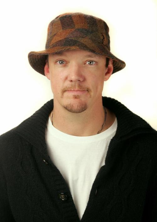 Самые знаменитые маски в истории кино и актеры, которые за ними скрывались