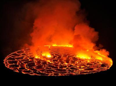 Самое большое в мире озеро лавы