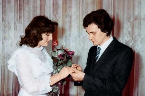 Привычка жениться: самые любвеобильные российские звезды