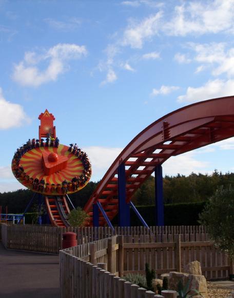 Топ-10 самых интересных аттракционов планеты