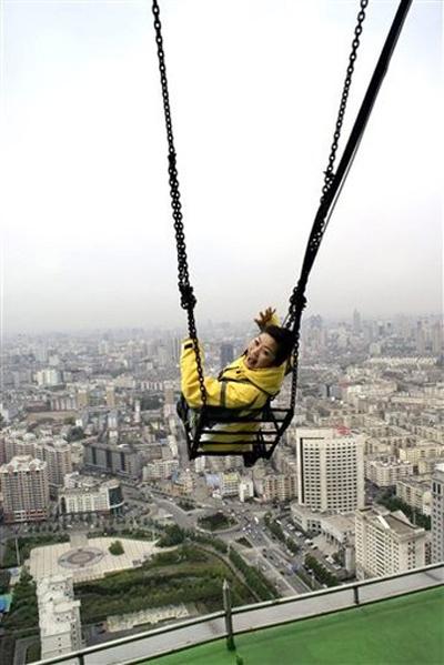 Топ-10 самых интересных аттракционов планеты