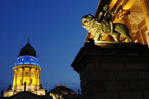 В Германии  началось Светопредставление