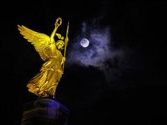 В Германии  началось Светопредставление