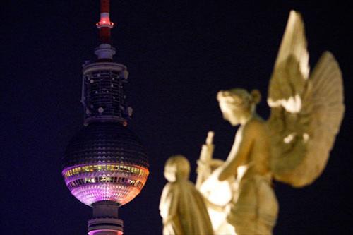 В Германии  началось Светопредставление