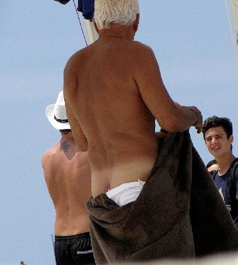 Джорджио Армани поменял трусы