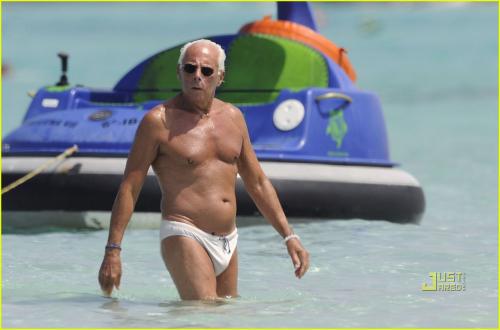 Джорджио Армани поменял трусы