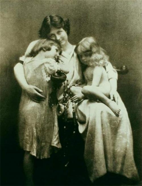 Знаменитости, у которых погибли дети