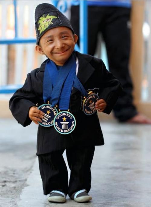 Самые маленькие и самые высокие люди современности