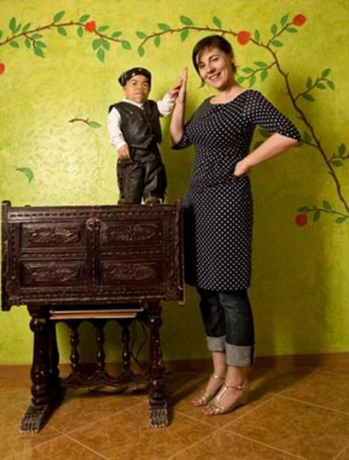 Самые маленькие и самые высокие люди современности