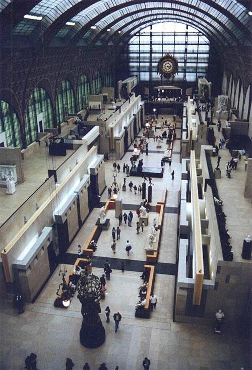 Вокзал превратили в музей роскоши