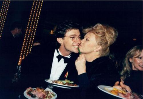 Как выглядят жены и подруги секс-символов Голливуда