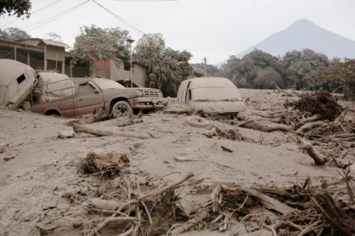 В Гватемале произошло извержение вулкана, которое унесло жизни 69 человек