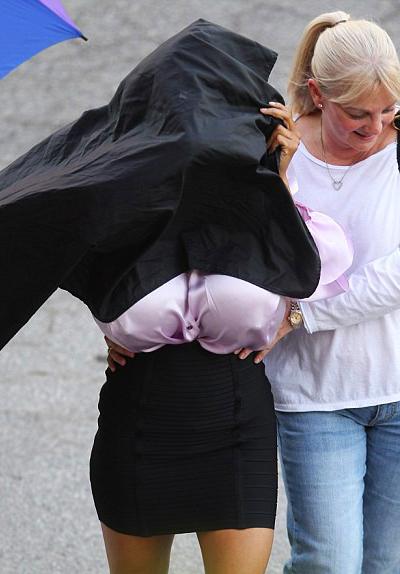 Холли Берри изуродовала себя, увеличив себе губы и грудь