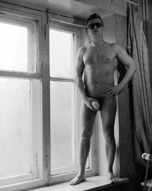 Неизвестные фото известных людей, которые привлекут ваше внимание