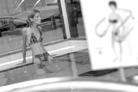 Изабель Каро: модель "с лицом трупа"