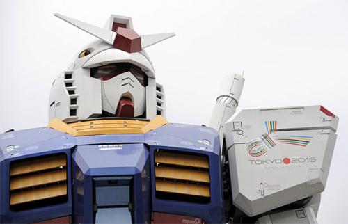 Робот высотой с семиэтажный дом поселился в центре Токио