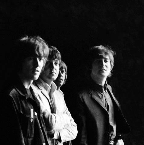 Редкие фотографии юных знаменитостей. часть 11