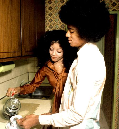 Редкие фотографии юных знаменитостей. часть 11