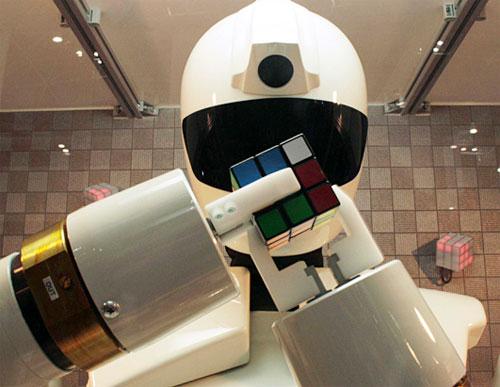 Роботы захватили Японию