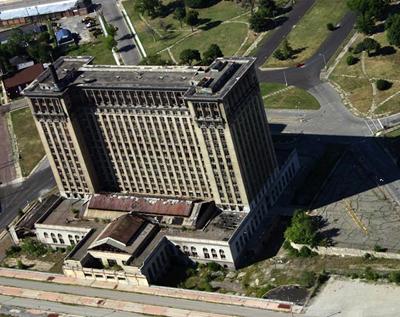 Самые странные железнодорожные станции в мире