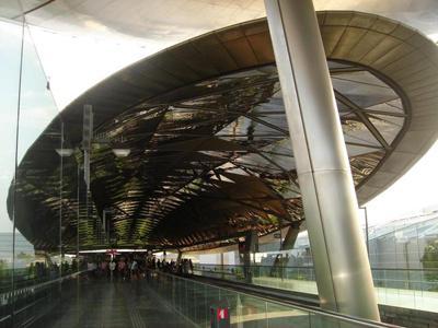 Самые странные железнодорожные станции в мире