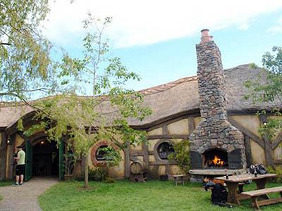 В Новой Зеландии открылся Хоббит-бар