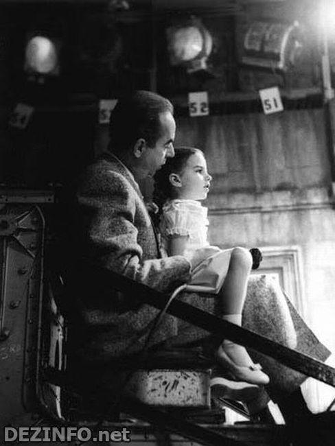 Редчайшие фотографии знаменитостей.Часть 4