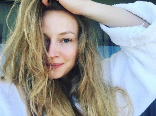 Обман «на лицо»: российские звёзды без макияжа