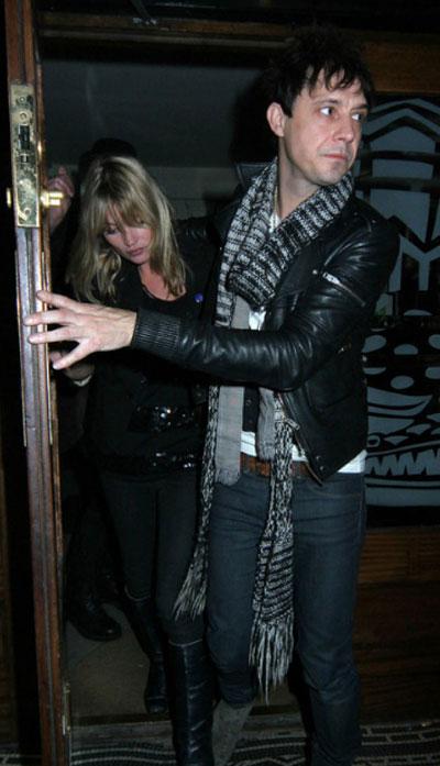 Кейт Мосс  сменила наркотики на алкоголь