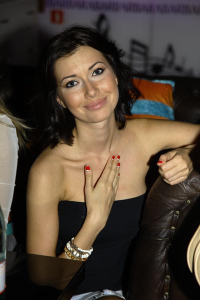 Выпускники «Фабрики звезд» устроили караоке-битву