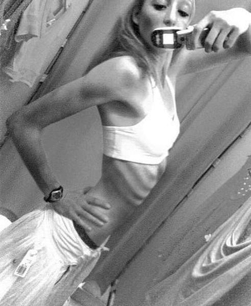 Потеря веса расценивается как достижение, набор — как недостаточный самоконтроль.