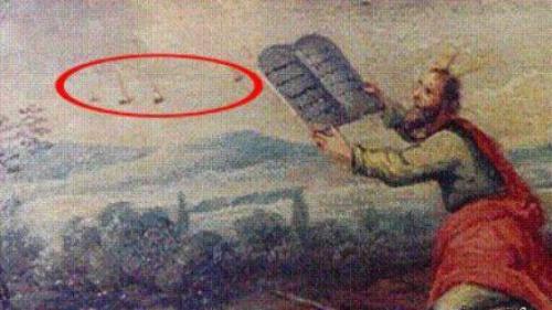 Неопознанные летающие объекты на старых фресках и картинах