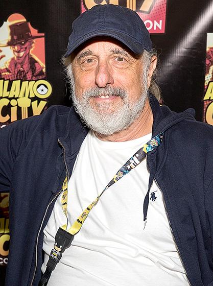 Знаменитые актеры из фильмов ужасов: тогда и сейчас