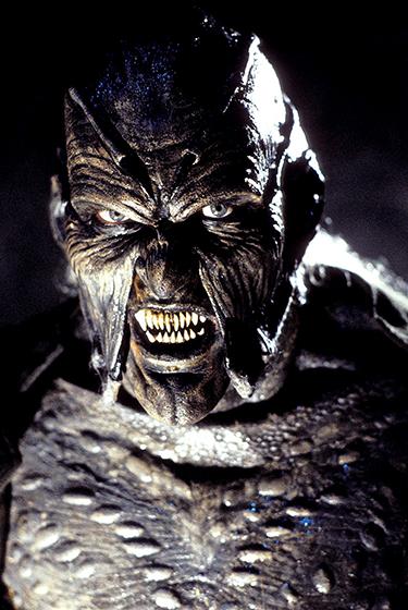 Знаменитые актеры из фильмов ужасов: тогда и сейчас