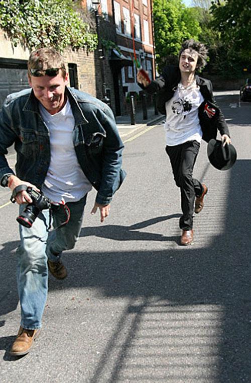 Жених Кейт Мосс перешел в наступление на папарацци