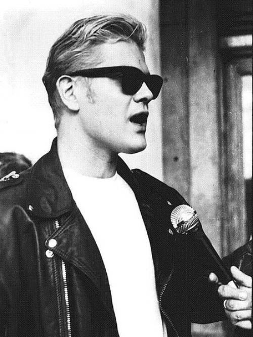 Демидов, Стриж, Крюк и другие: где сейчас известные телеведущие из 90-х?