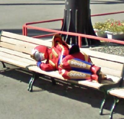 Самые странные уличные фото, снятые Google Street View