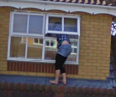 Самые странные уличные фото, снятые Google Street View