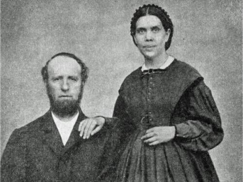 Самосожжения, убийства, жертвоприношения: самые жуткие секты мира