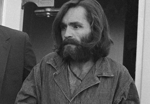 Самосожжения, убийства, жертвоприношения: самые жуткие секты мира