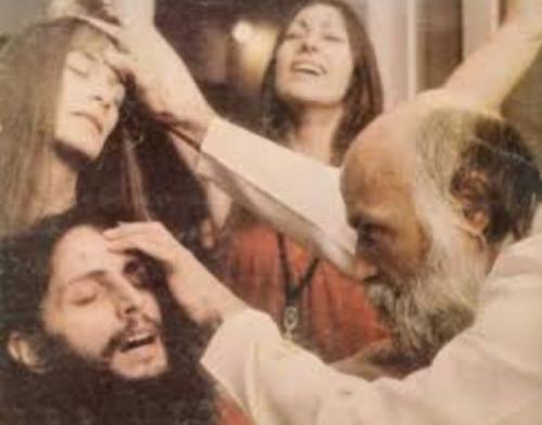 Самосожжения, убийства, жертвоприношения: самые жуткие секты мира