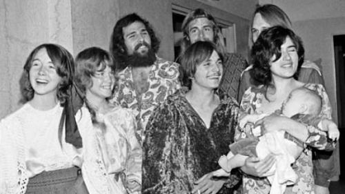 Самосожжения, убийства, жертвоприношения: самые жуткие секты мира