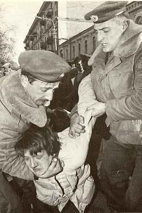 Самосожжения, убийства, жертвоприношения: самые жуткие секты мира