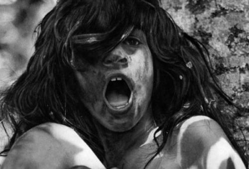 Ошеломительные истории о детях, выросших среди животных